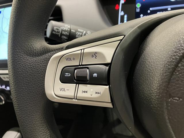 フィット クロスター　レンタカー登録　ＣＲＯＳＳＴＡＲ専用エクステリア　運転支援機能　ドラレコ　９インチ純正ナビ　ＥＴＣ　オートパーキングブレーキ　ＬＥＤヘッドライト　ＬＥＤルームランプ　フロアマット　ルーフレール（28枚目）