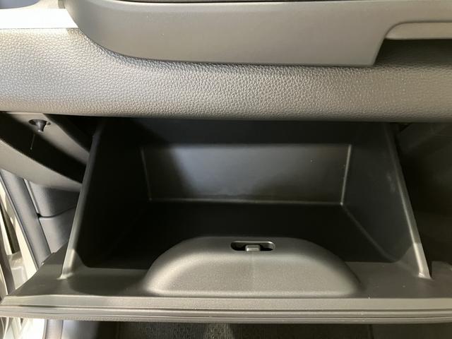 フィット ホーム フロアマット 8インチ純正ナビ ETC ドラレコ レンタカー登録 運転支援 フルLEDヘッドライト 電子制御パーキングブレーキ LEDルームランプ フルオートエアコン コンビシート スマートキー(33枚目)