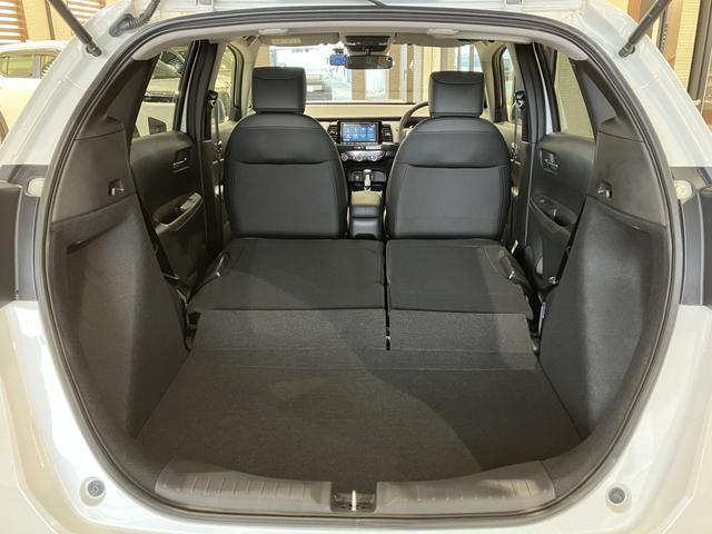 フィット ホーム フロアマット 8インチ純正ナビ ETC ドラレコ レンタカー登録 運転支援 フルLEDヘッドライト 電子制御パーキングブレーキ LEDルームランプ フルオートエアコン コンビシート スマートキー(41枚目)