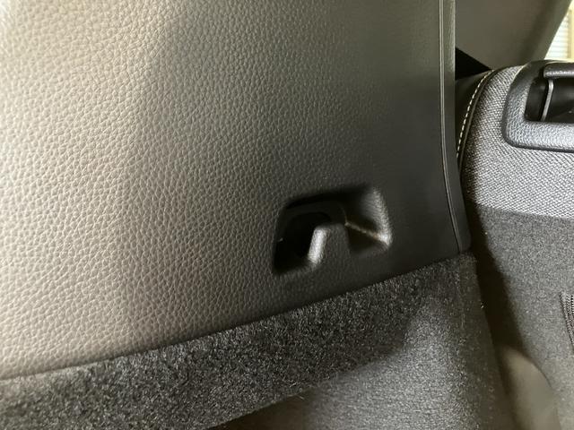 フィット ホーム フロアマット 8インチ純正ナビ ETC ドラレコ レンタカー登録 運転支援 フルLEDヘッドライト 電子制御パーキングブレーキ LEDルームランプ フルオートエアコン コンビシート スマートキー(42枚目)