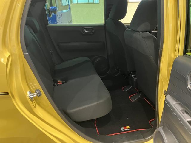 N-ONE RS 6MT デカール 無限エアロ・フロアマット 8インチ純正ナビ ETC 運転席助手席シートヒーター 電子制御パーキングブレーキ フルLEDヘッドライト 360°UV・IRカット RSエクステリア 展示車(13枚目)