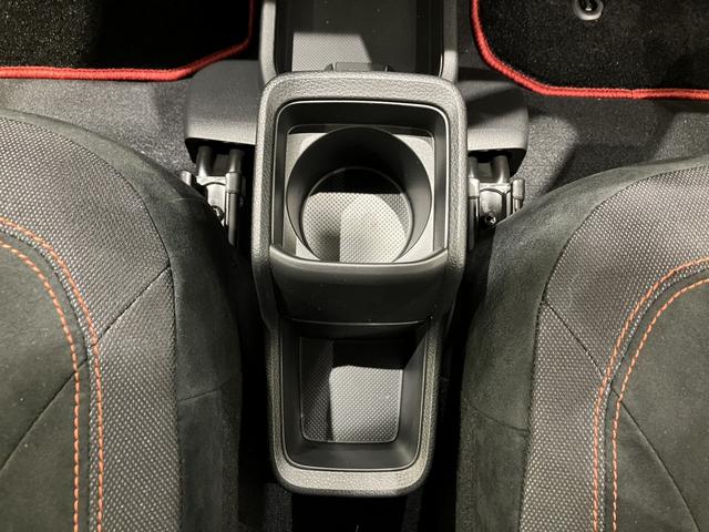 N-ONE RS 6MT デカール 無限エアロ・フロアマット 8インチ純正ナビ ETC 運転席助手席シートヒーター 電子制御パーキングブレーキ フルLEDヘッドライト 360°UV・IRカット RSエクステリア 展示車(38枚目)