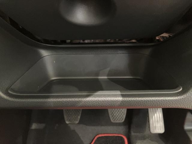 N-ONE RS 6MT デカール 無限エアロ・フロアマット 8インチ純正ナビ ETC 運転席助手席シートヒーター 電子制御パーキングブレーキ フルLEDヘッドライト 360°UV・IRカット RSエクステリア 展示車(39枚目)