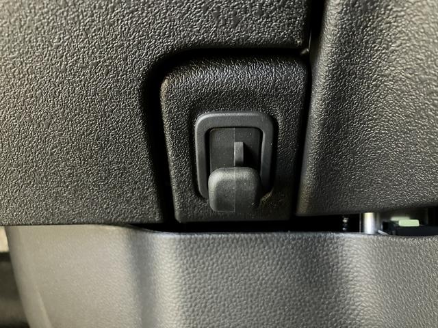 Ｎ－ＢＯＸカスタム ターボ　フロアマット　８インチ純正ナビ　ＥＴＣ　シートヒーター　フルＬＥＤヘッドライト　両側パワスラ　７インチＴＦＴ液晶メーター　オートパーキングブレーキ　パドルシフト　充電用ＵＳＢ　３６０°ＵＶ・ＩＲカット（33枚目）