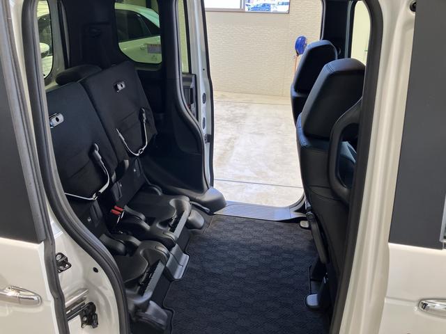 Ｎ－ＢＯＸカスタム ターボ　フロアマット　８インチ純正ナビ　ＥＴＣ　シートヒーター　フルＬＥＤヘッドライト　両側パワスラ　７インチＴＦＴ液晶メーター　オートパーキングブレーキ　パドルシフト　充電用ＵＳＢ　３６０°ＵＶ・ＩＲカット（43枚目）