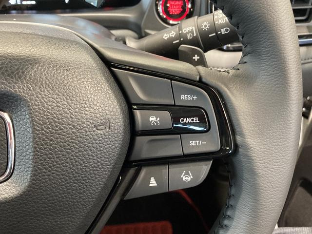 ＷＲ－Ｖ Ｚ　ブラックスタイル　無限エアロ・マット　９インチ純正ナビ　ＥＴＣ　パドルシフト　パーセルカバー　７インチデジタルメータ　フルＬＥＤヘッドライト　リアベンチレーション　リアＳリマインダー　ＵＳＢ　本革巻ステアリング　展示車（29枚目）