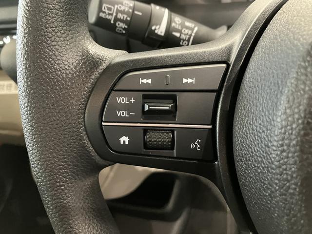 Ｎ－ＢＯＸジョイ ベースグレード　フロアマット　８インチ純正ナビ　ＥＴＣ　シートヒーター　運転支援　フルＬＥＤヘッド　両側パワスラ　７インチ液晶メーター　ＵＳＢ　３６０°ＵＶ・ＩＲカットガラス　チエック柄撥水ファブリック　２トーン（25枚目）