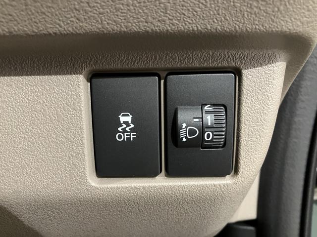 Ｎ－ＢＯＸジョイ ベースグレード　フロアマット　８インチ純正ナビ　ＥＴＣ　シートヒーター　運転支援　フルＬＥＤヘッド　両側パワスラ　７インチ液晶メーター　ＵＳＢ　３６０°ＵＶ・ＩＲカットガラス　チエック柄撥水ファブリック　２トーン（29枚目）