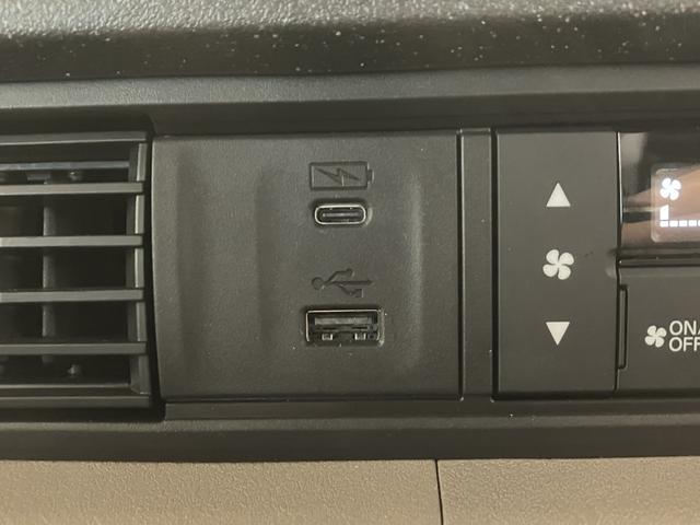 Ｎ－ＢＯＸジョイ ベースグレード　フロアマット　８インチ純正ナビ　ＥＴＣ　シートヒーター　運転支援　フルＬＥＤヘッド　両側パワスラ　７インチ液晶メーター　ＵＳＢ　３６０°ＵＶ・ＩＲカットガラス　チエック柄撥水ファブリック　２トーン（31枚目）