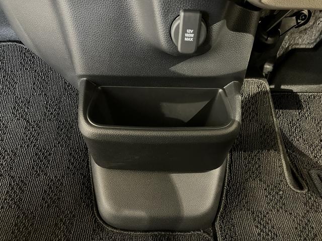 Ｎ－ＢＯＸジョイ ベースグレード　フロアマット　８インチ純正ナビ　ＥＴＣ　シートヒーター　運転支援　フルＬＥＤヘッド　両側パワスラ　７インチ液晶メーター　ＵＳＢ　３６０°ＵＶ・ＩＲカットガラス　チエック柄撥水ファブリック　２トーン（37枚目）