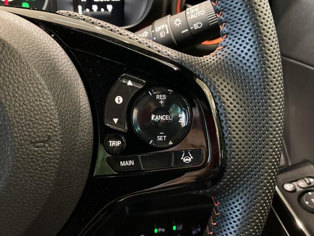 Ｎ－ＯＮＥ ＲＳ　６ＭＴ　デカール　無限エアロ・フロアマット　８インチ純正ナビ　ＥＴＣ　運転席助手席シートヒーター　電子制御パーキングブレーキ　フルＬＥＤヘッドライト　３６０°ＵＶ・ＩＲカット　ＲＳエクステリア　展示車（28枚目）