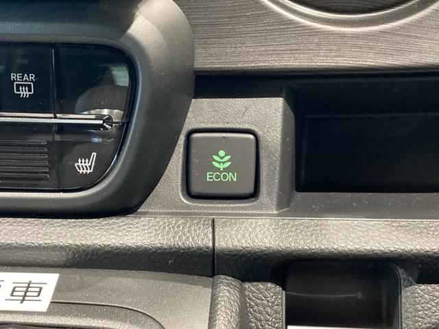 Ｎ－ＯＮＥ ＲＳ　６ＭＴ　デカール　無限エアロ・フロアマット　８インチ純正ナビ　ＥＴＣ　運転席助手席シートヒーター　電子制御パーキングブレーキ　フルＬＥＤヘッドライト　３６０°ＵＶ・ＩＲカット　ＲＳエクステリア　展示車（33枚目）