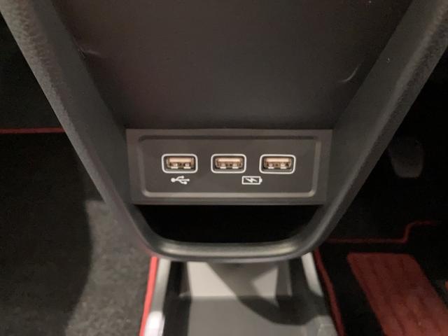 Ｎ－ＯＮＥ ＲＳ　６ＭＴ　デカール　無限エアロ・フロアマット　８インチ純正ナビ　ＥＴＣ　運転席助手席シートヒーター　電子制御パーキングブレーキ　フルＬＥＤヘッドライト　３６０°ＵＶ・ＩＲカット　ＲＳエクステリア　展示車（34枚目）