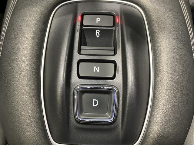 ＺＲ－Ｖ ｅ：ＨＥＶ　Ｚ　ＢＳＩ・後退出庫サポートレス　フロアマット　ＥＴＣ２．０　全周囲カメラ　ワイヤレス充電　ホンダコネクトディスプレー　１０．２インチデジタルメーター　シートヒーター　ＢＯＳＥサウンドシステム　パワーテールゲート　本革シート（26枚目）