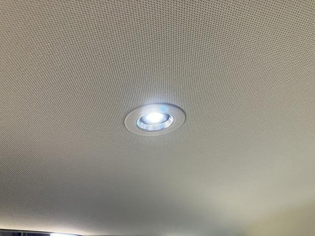 ＺＲ－Ｖ ｅ：ＨＥＶ　Ｚ　ＢＳＩ・後退出庫サポートレス　フロアマット　ＥＴＣ２．０　全周囲カメラ　ワイヤレス充電　ホンダコネクトディスプレー　１０．２インチデジタルメーター　シートヒーター　ＢＯＳＥサウンドシステム　パワーテールゲート　本革シート（38枚目）