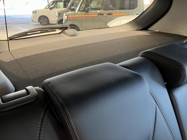 ＺＲ－Ｖ ｅ：ＨＥＶ　Ｚ　ＢＳＩ・後退出庫サポートレス　フロアマット　ＥＴＣ２．０　全周囲カメラ　ワイヤレス充電　ホンダコネクトディスプレー　１０．２インチデジタルメーター　シートヒーター　ＢＯＳＥサウンドシステム　パワーテールゲート　本革シート（44枚目）