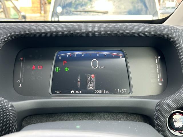 フリード エアー EX フロアマット 9インチ純正ナビ ETC ドラレコ シートヒーター 両側パワスラ ブラインドスポットモニター リアクーラー 本革巻ステアリングホイール 360°スーパーUV・IRカット レンタカー登録(12枚目)