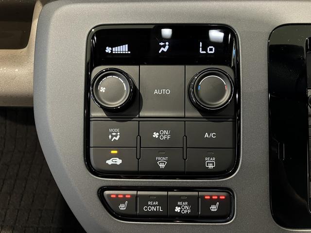 フリード エアー EX フロアマット 9インチ純正ナビ ETC ドラレコ シートヒーター 両側パワスラ ブラインドスポットモニター リアクーラー 本革巻ステアリングホイール 360°スーパーUV・IRカット レンタカー登録(13枚目)