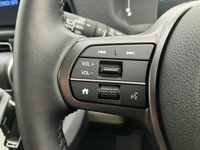 フリード エアー EX フロアマット 9インチ純正ナビ ETC ドラレコ シートヒーター 両側パワスラ ブラインドスポットモニター リアクーラー 本革巻ステアリングホイール 360°スーパーUV・IRカット レンタカー登録(24枚目)