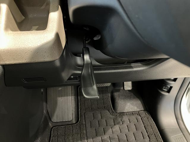 フリード エアー EX フロアマット 9インチ純正ナビ ETC ドラレコ シートヒーター 両側パワスラ ブラインドスポットモニター リアクーラー 本革巻ステアリングホイール 360°スーパーUV・IRカット レンタカー登録(26枚目)