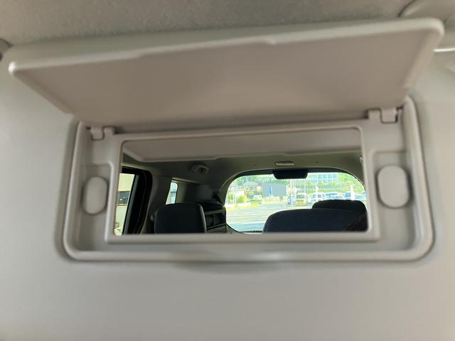 フリード エアー EX フロアマット 9インチ純正ナビ ETC ドラレコ シートヒーター 両側パワスラ ブラインドスポットモニター リアクーラー 本革巻ステアリングホイール 360°スーパーUV・IRカット レンタカー登録(30枚目)