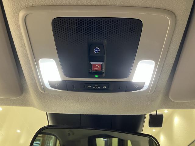 フリード クロスター フロアマット 9インチ純正ナビ ETC シートヒーター LEDヘッドライト ブラインドスポットモニター 両側パワスラ 本革巻ステアリングホイール 360°スーパーUV・IRカット 15インチAW(32枚目)