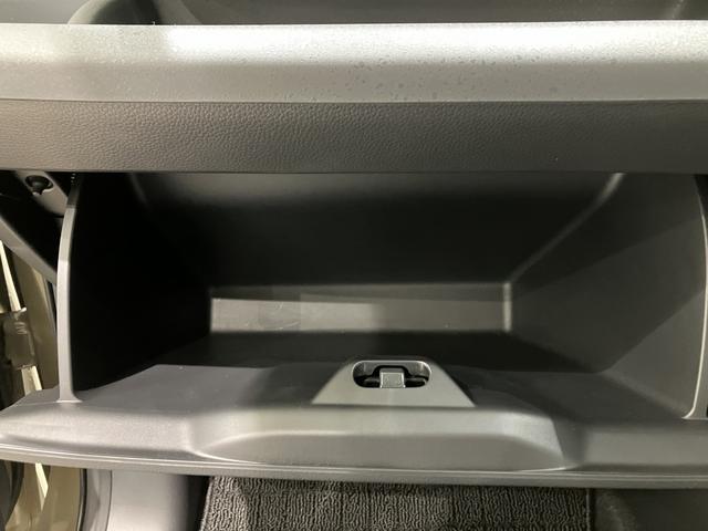 フリード クロスター フロアマット 9インチ純正ナビ ETC シートヒーター LEDヘッドライト ブラインドスポットモニター 両側パワスラ 本革巻ステアリングホイール 360°スーパーUV・IRカット 15インチAW(36枚目)