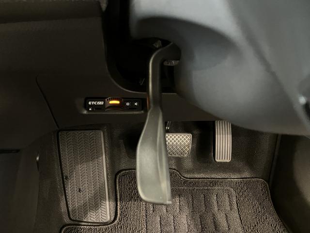 フィット ＲＳ　ＥＴＣ２．０　フロアマット　ＨｏｎｄａＣＯＮＮＥＣＴディスプレー　フルＬＥＤヘッド　電子制御Ｐブレーキ　ＬＥＤルームランプ　ＵＳＢ　本革巻ステアリングホイール　１６インチＡＷ　ＲＳ専用エクステリア（24枚目）