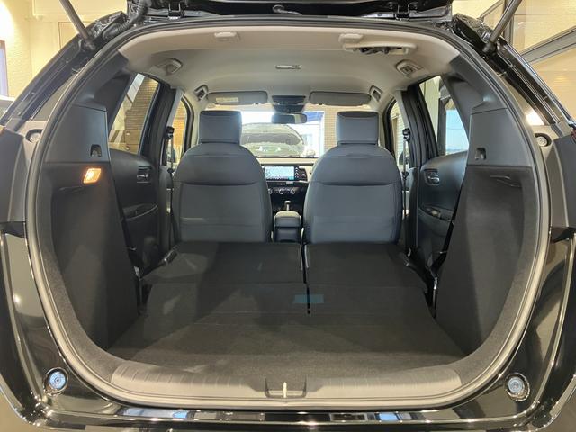 フィット ＲＳ　ＥＴＣ２．０　フロアマット　ＨｏｎｄａＣＯＮＮＥＣＴディスプレー　フルＬＥＤヘッド　電子制御Ｐブレーキ　ＬＥＤルームランプ　ＵＳＢ　本革巻ステアリングホイール　１６インチＡＷ　ＲＳ専用エクステリア（41枚目）