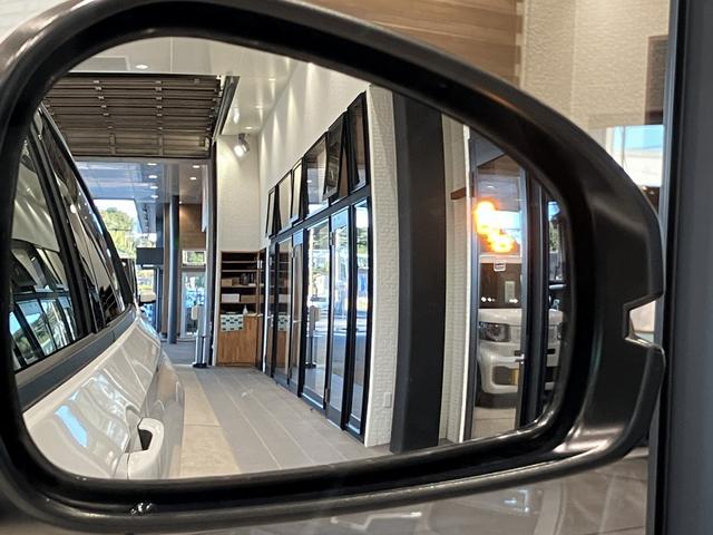 ヴェゼル ｅ：ＨＥＶ　Ｚ　フロアマット　ＥＴＣ　９インチ純正ナビ　シートヒーター　ブラインドスポットモニター　減速セレクター　ステアリングヒーター　予約機能付パワーテールゲート　リアヒーターダクト　１８インチアルミ（51枚目）