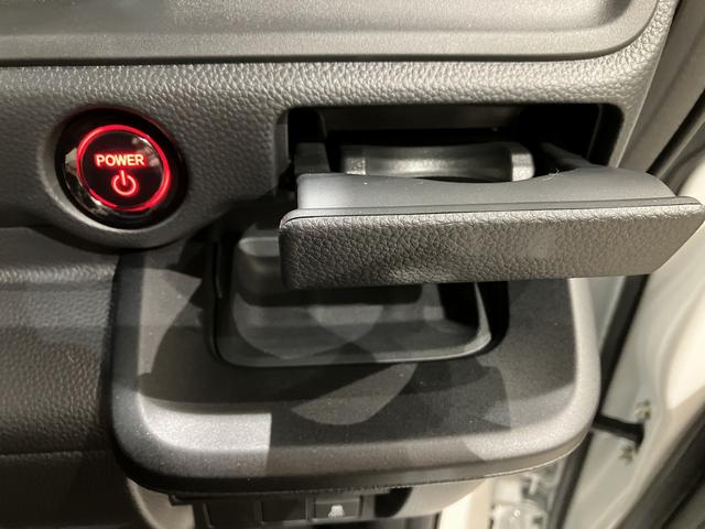 ステップワゴン ｅ：ＨＥＶスパーダ　ドラレコ　フロアマット　１１．４インチ純正ナビ　ＥＴＣ　減速セレクター　パーキングＳ　ブラインドスポットモニター　シートＨ　両側パワスラ　パワーテールゲート　全列ＵＳＢ　１６インチＡＷ　レンタカー登録（44枚目）