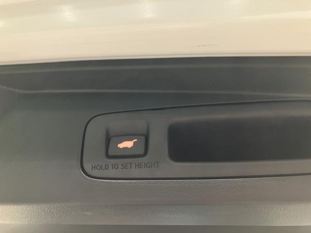 ステップワゴン ｅ：ＨＥＶスパーダ　ドラレコ　フロアマット　１１．４インチ純正ナビ　ＥＴＣ　減速セレクター　パーキングＳ　ブラインドスポットモニター　シートＨ　両側パワスラ　パワーテールゲート　全列ＵＳＢ　１６インチＡＷ　レンタカー登録（56枚目）