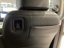 ｅ：ＨＥＶクロスター　フロアマット　９インチ純正ナビ　ＥＴＣ　シートヒーター　運転支援　ＬＥＤヘッドライト　ブラインドスポットモニター　本革巻ステアリングホイール　３６０°スーパーＵＶ・ＩＲカット　１５インチＡＷ（44枚目）