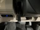 ベースグレード　フロアマット　８インチ純正ナビ　ＥＴＣ　シートヒーター　運転支援　フルＬＥＤヘッド　両側パワスラ　７インチ液晶メーター　ＵＳＢ　３６０°ＵＶ・ＩＲカットガラス　チエック柄撥水ファブリック　２トーン（27枚目）