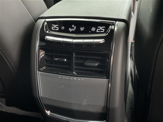 プラチナム　サンルーフ　ＨＵＤ　前後ドラレコ　黒革シート　ＢＯＳＥ、ＰＡＮＡＲＡＹ　ＡｐｐｌｅＣａｒＰｌａｙ　前後コーナーセンサー　前方衝突警告＋ブレーキ　純正２０インチＡＷ　３６０度カメラ(22枚目)