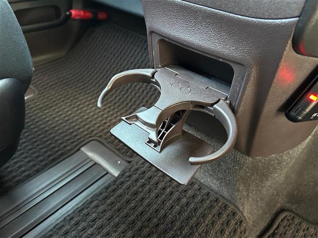 修復歴（事故歴）のある車は販売致しません！※当社基準による調査の結果、修復歴車と判断された車両は一部店舗を除き、販売を行なっておりません。万一、納車時に修復歴があった場合にはご契約の解除等に応じます