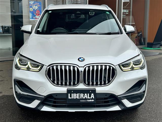 リベラーラはガリバーグループのＢＭＷ、メルセデスベンツ、アウディなどの輸入車専門店です。