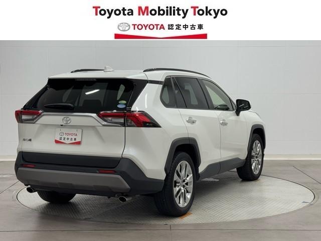 ＲＡＶ４ Ｇ　Ｚパッケージ　インテリジェントクリアランスソナー　整備記録簿　ＡＷＤ　ＬＥＤライト　アルミホイル　オートクルーズ　横滑り防止装置　バックガイドモニター　盗難防止装置　デュアルエアバッグ　メモリナビ　キーレス　ＡＢＳ（2枚目）