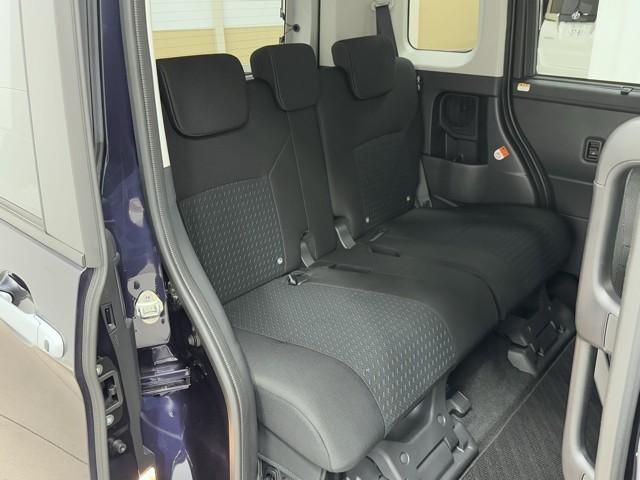 ルーミー カスタムＧ　アイドリング　両側電動ＳＤ　ＬＥＤヘット　バックビューモニター　衝突回避ブレーキ　フルフラット　地デジ　スマートキー　メモリナビ　クルーズコントロール　点検記録簿　ＤＶＤ　ＥＴＣ　ドライブレコーダー（17枚目）