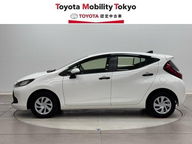 アクア B AC100V エアコン 前席パワーウィンドウ ESC オートクルーズコントロール LEDライト エアバッグ メモリーナビ パワステ アイドリングストップ 記録簿 ミュージックプレイヤー接続可 ETC(3枚目)