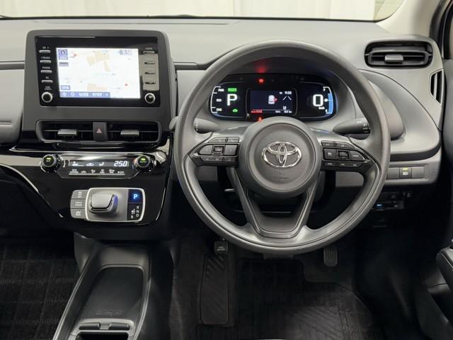 アクア B AC100V エアコン 前席パワーウィンドウ ESC オートクルーズコントロール LEDライト エアバッグ メモリーナビ パワステ アイドリングストップ 記録簿 ミュージックプレイヤー接続可 ETC(4枚目)