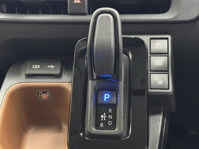 シエンタ ハイブリッドZ TSS エアバック デモカー アルミ キーレスエントリー ナビTV イモビライザー 整備記録簿 バックモニター LEDヘッドライト ETC車載器 横滑り防止 スマートキー オートエアコン WSRS(11枚目)