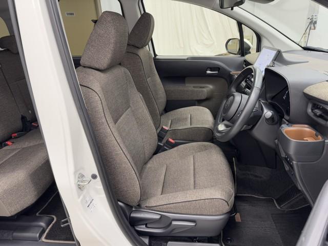 シエンタ ハイブリッドZ TSS エアバック デモカー アルミ キーレスエントリー ナビTV イモビライザー 整備記録簿 バックモニター LEDヘッドライト ETC車載器 横滑り防止 スマートキー オートエアコン WSRS(14枚目)