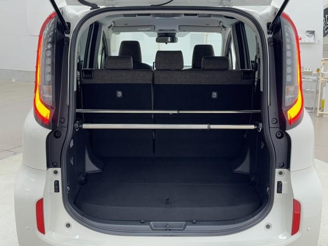 シエンタ ハイブリッドZ TSS エアバック デモカー アルミ キーレスエントリー ナビTV イモビライザー 整備記録簿 バックモニター LEDヘッドライト ETC車載器 横滑り防止 スマートキー オートエアコン WSRS(16枚目)