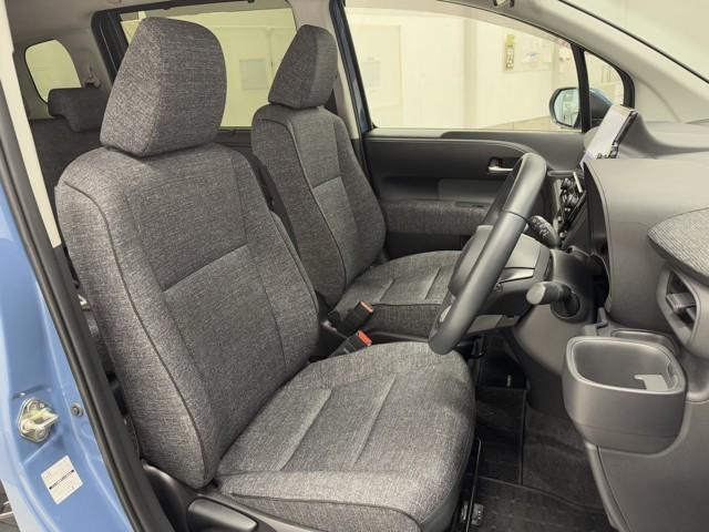 シエンタ HVZスロープタイプ1 ナビ フルセグTV 衝突軽減ブレーキ モデリスタアルミ イモビライザー 整備記録簿 バックモニター LEDヘッドライト ETC車載器 横滑り防止 スマートキー オートエアコン 両側電動スライドドア(17枚目)