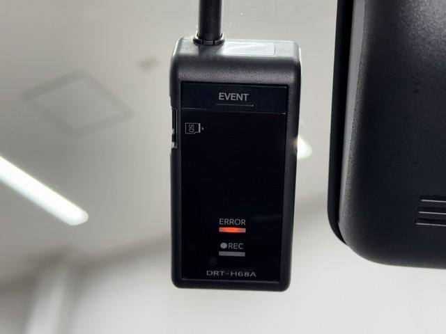 アクア Ｇ　ＶＳＣ　アルミ　衝突軽減ブレーキ　メモリナビ　アイドルストップ　パワーシート　バックモニター　ＬＥＤ　クルーズコントロール　スマートキー　ＥＴＣ車載器　ＡＣ１００Ｖ　ドライブレコーダー　フルセグＴＶ（8枚目）