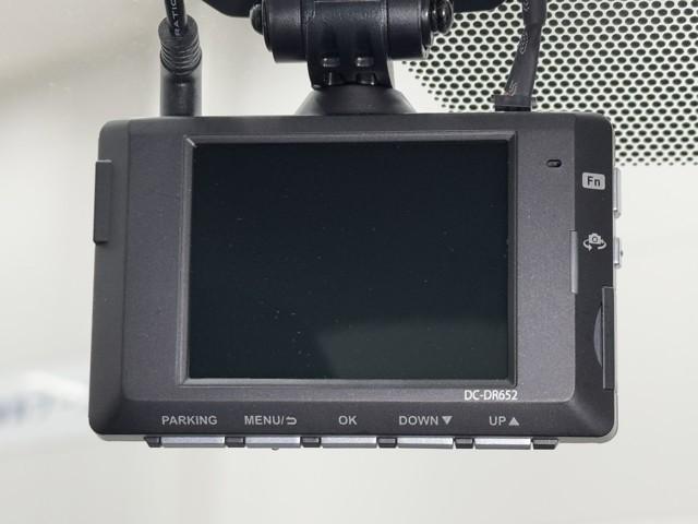 アクア Ｓスタイルブラック　ＡＵＸ端子　ＥＣＯモード　記録簿あり　バックモニタ－　地デジフルセグ　ナビＴＶ　イモビライザー　ＬＥＤライト　スマートキープッシュスタート　ＥＴＣ付き　Ｗエアバッグ　キーフリ　メモリーナビゲーション（8枚目）