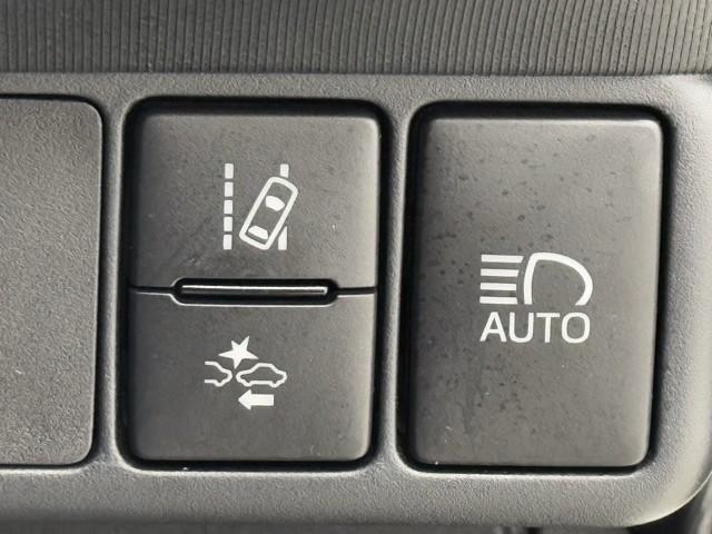 アクア Ｓスタイルブラック　ＡＵＸ端子　ＥＣＯモード　記録簿あり　バックモニタ－　地デジフルセグ　ナビＴＶ　イモビライザー　ＬＥＤライト　スマートキープッシュスタート　ＥＴＣ付き　Ｗエアバッグ　キーフリ　メモリーナビゲーション（12枚目）