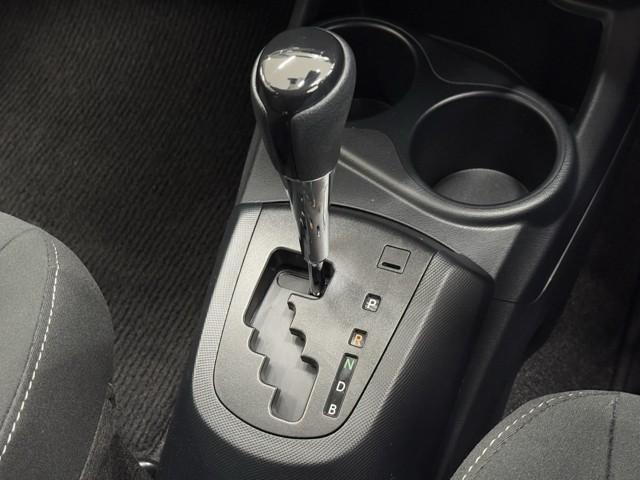 アクア Ｓスタイルブラック　ＡＵＸ端子　ＥＣＯモード　記録簿あり　バックモニタ－　地デジフルセグ　ナビＴＶ　イモビライザー　ＬＥＤライト　スマートキープッシュスタート　ＥＴＣ付き　Ｗエアバッグ　キーフリ　メモリーナビゲーション（13枚目）