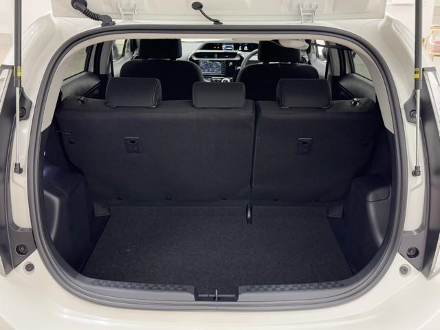 アクア Ｓスタイルブラック　ＡＵＸ端子　ＥＣＯモード　記録簿あり　バックモニタ－　地デジフルセグ　ナビＴＶ　イモビライザー　ＬＥＤライト　スマートキープッシュスタート　ＥＴＣ付き　Ｗエアバッグ　キーフリ　メモリーナビゲーション（16枚目）